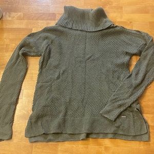 Hollister sweater